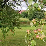 Pod Debem Hétvégi ház *